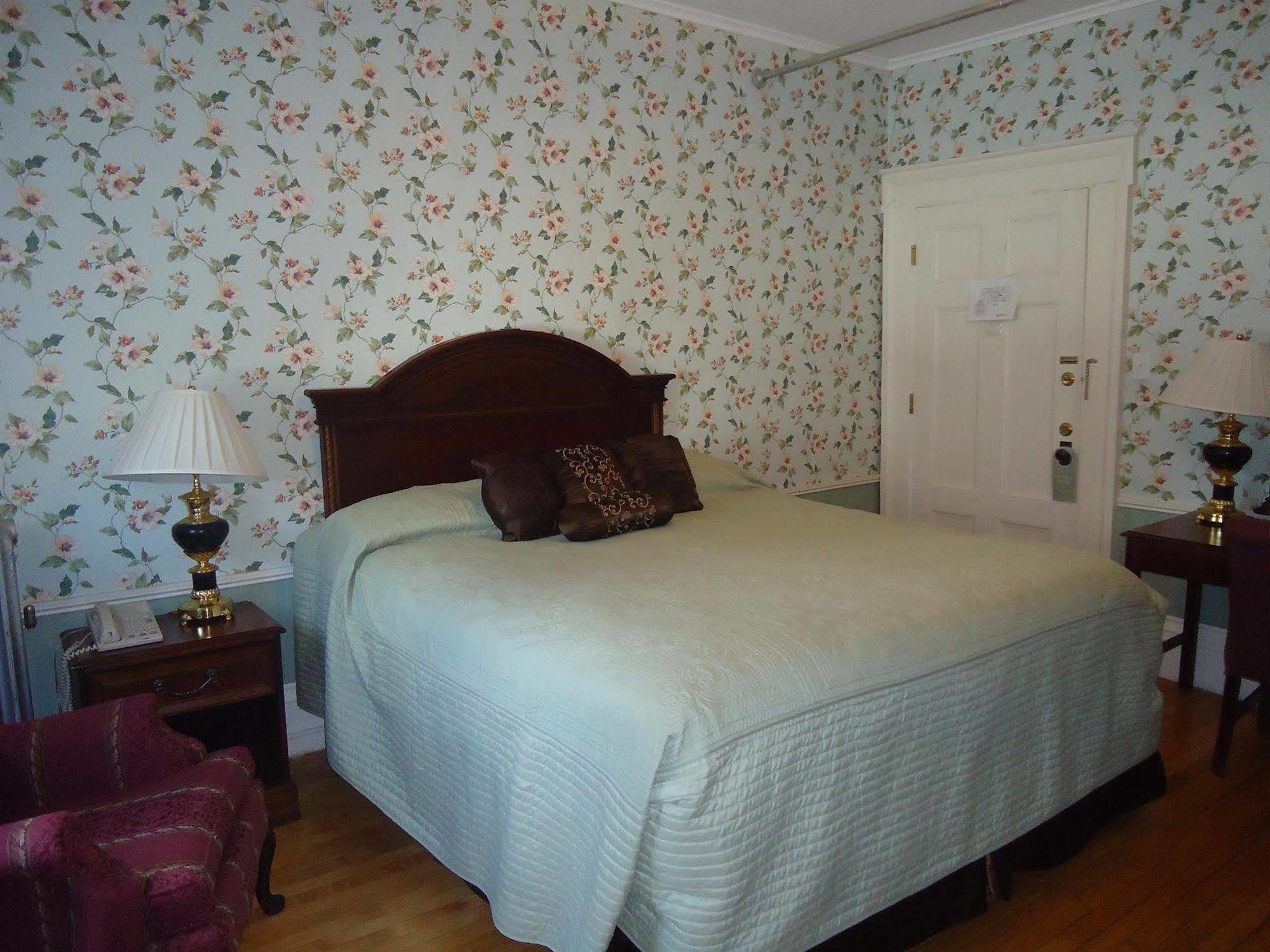 Thayers Inn Littleton Exterior foto